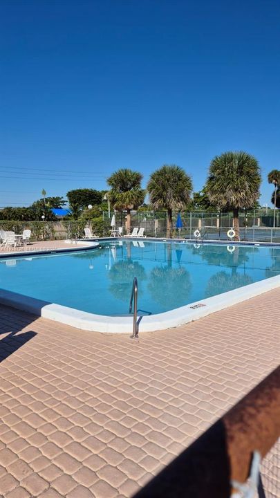 For Sale: $175,000 (2 beds, 2 baths, 1350 Square Feet)