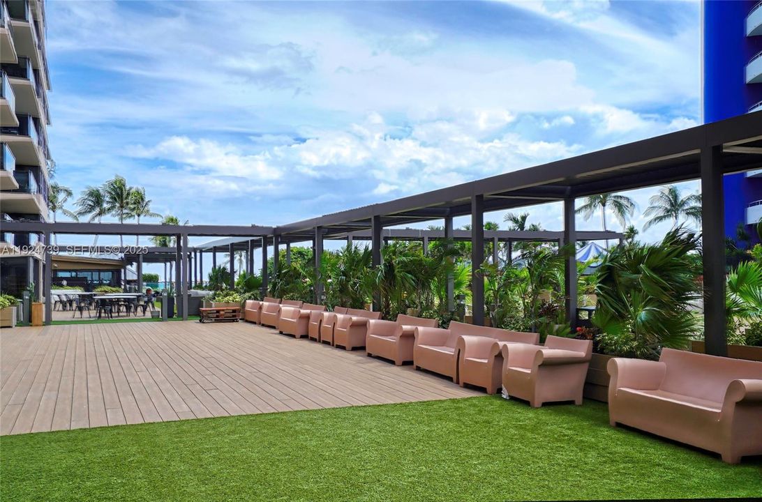 待售: $500,000 (1 贝兹, 1 浴室, 750 平方英尺)