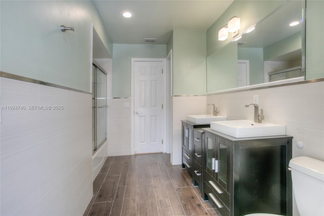 В аренду: $6,750 (4 спален, 3 ванн, 2340 Квадратных фут)