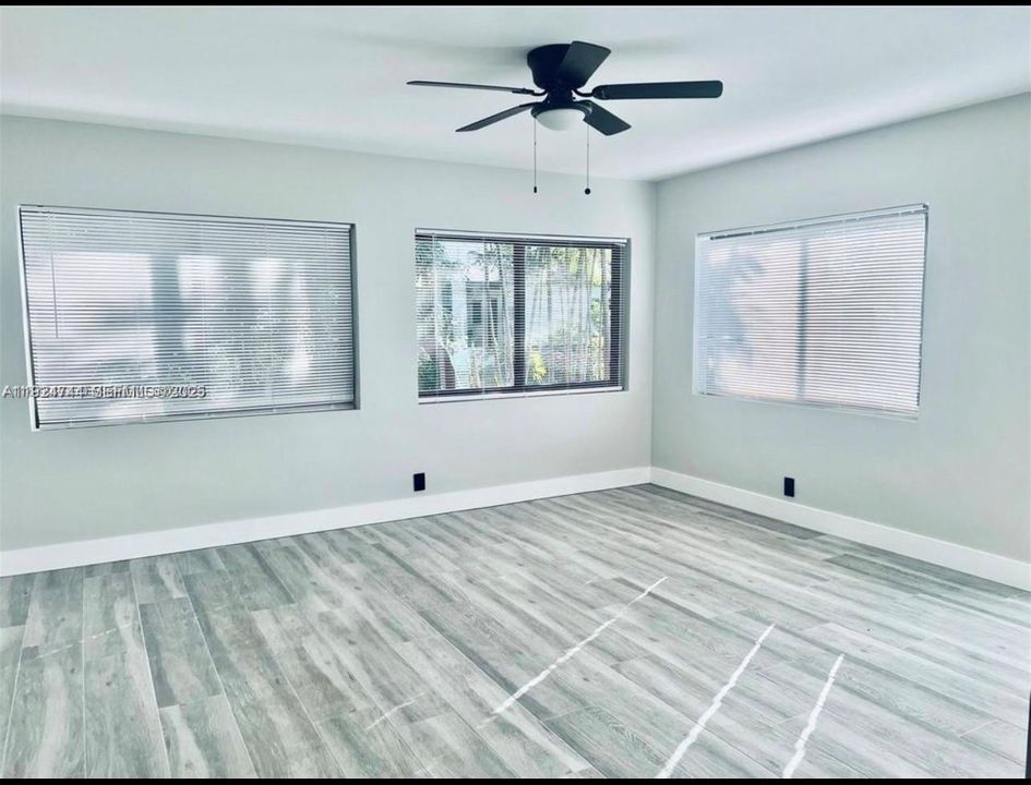 В аренду: $4,300 (3 спален, 2 ванн, 1723 Квадратных фут)