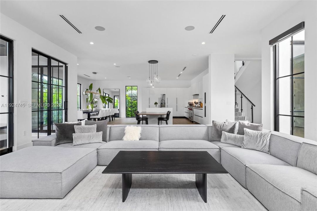 For Rent: $34,500 (5 beds, 4 baths, 4588 Square Feet)