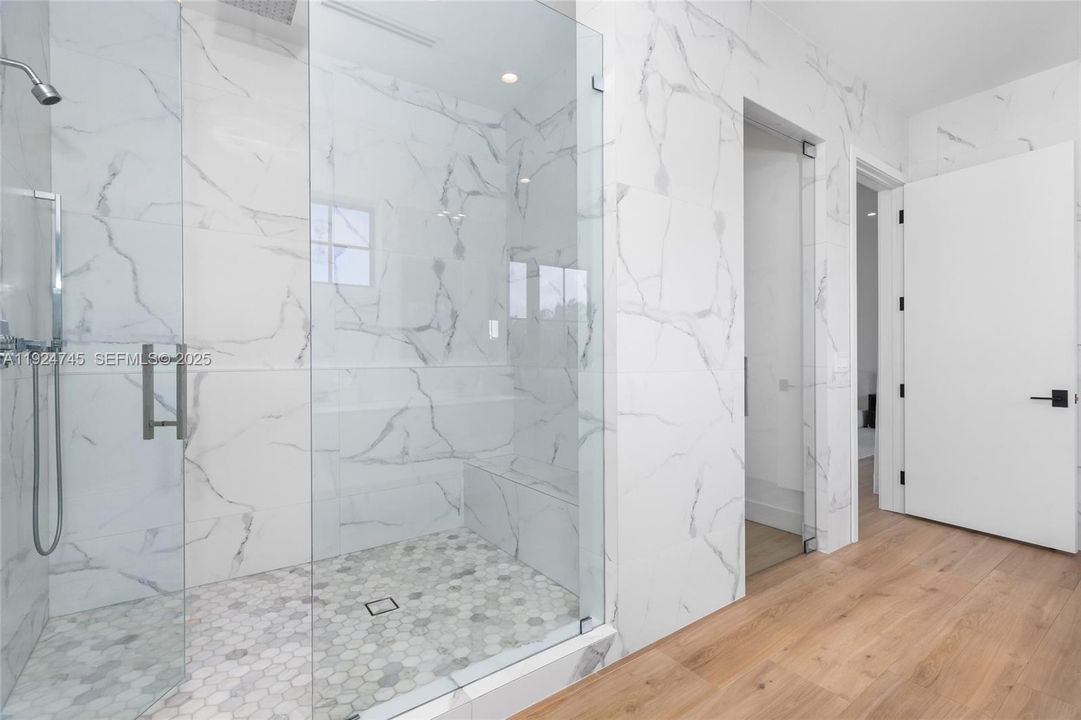 For Rent: $34,500 (5 beds, 4 baths, 4588 Square Feet)