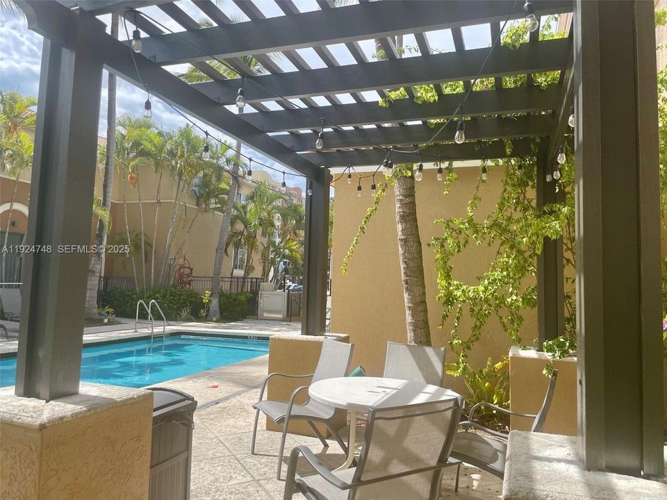 En Renta: $3,400 (3 camas, 2 baños, 1424 Pies cuadrados)