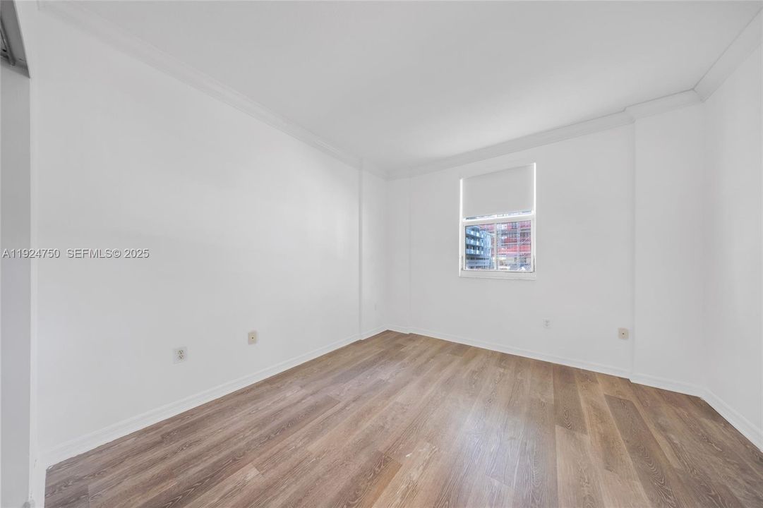 For Rent: $3,450 (2 beds, 2 baths, 997 Square Feet)