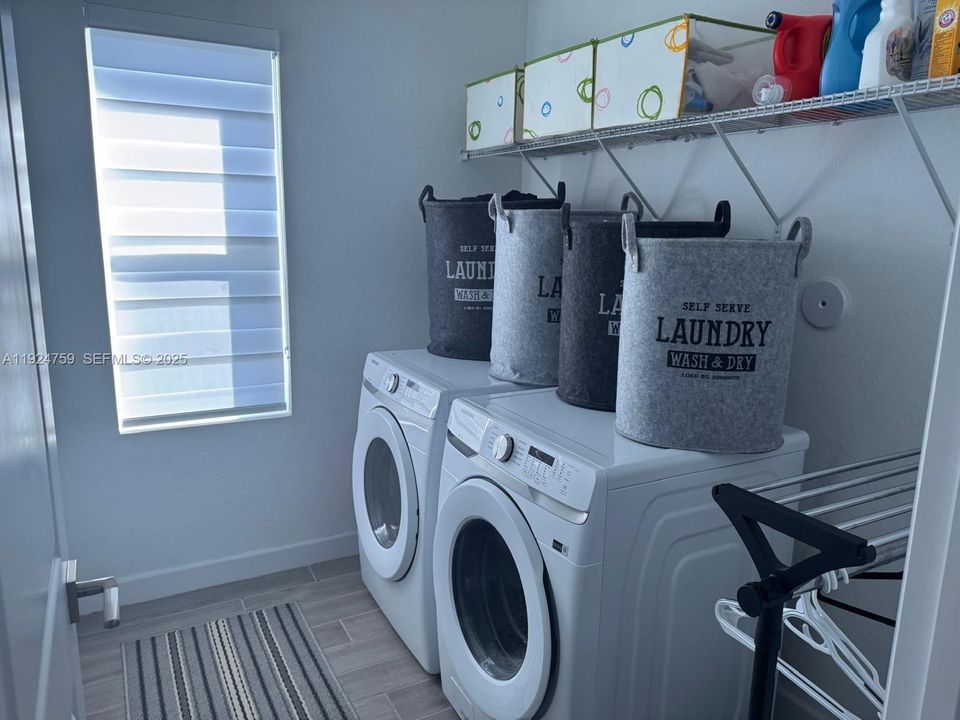 For Rent: $3,700 (4 beds, 2 baths, 2944 Square Feet)