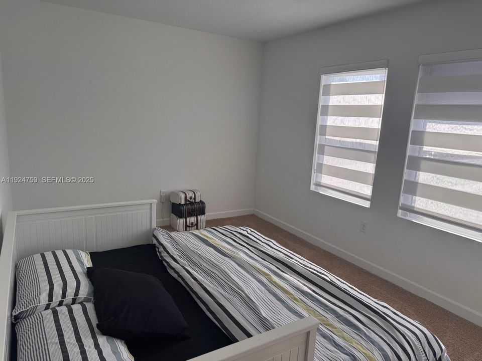 For Rent: $3,700 (4 beds, 2 baths, 2944 Square Feet)