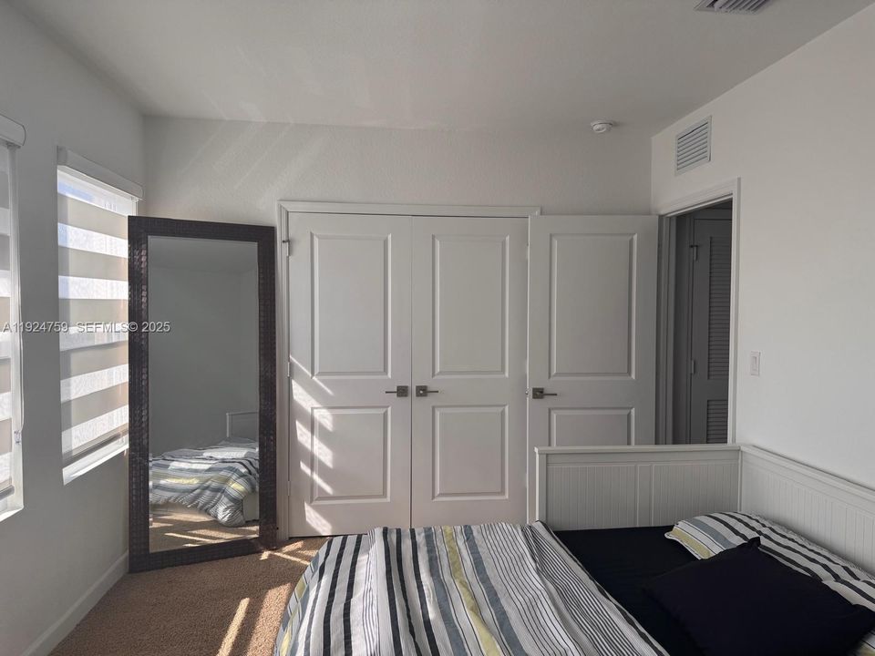 For Rent: $3,700 (4 beds, 2 baths, 2944 Square Feet)