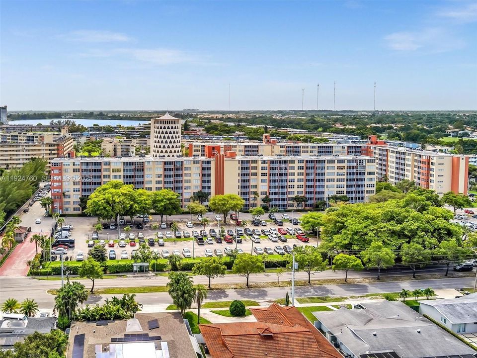 待售: $149,500 (1 贝兹, 1 浴室, 1036 平方英尺)