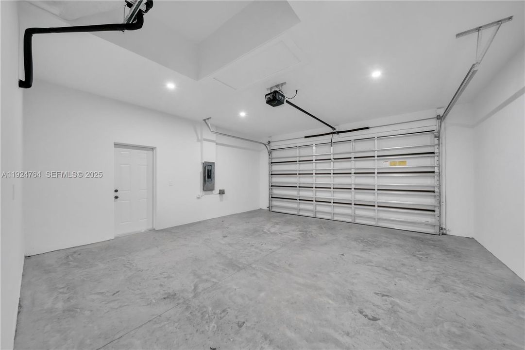 For Sale: $349,900 (3 beds, 3 baths, 0 Square Feet)