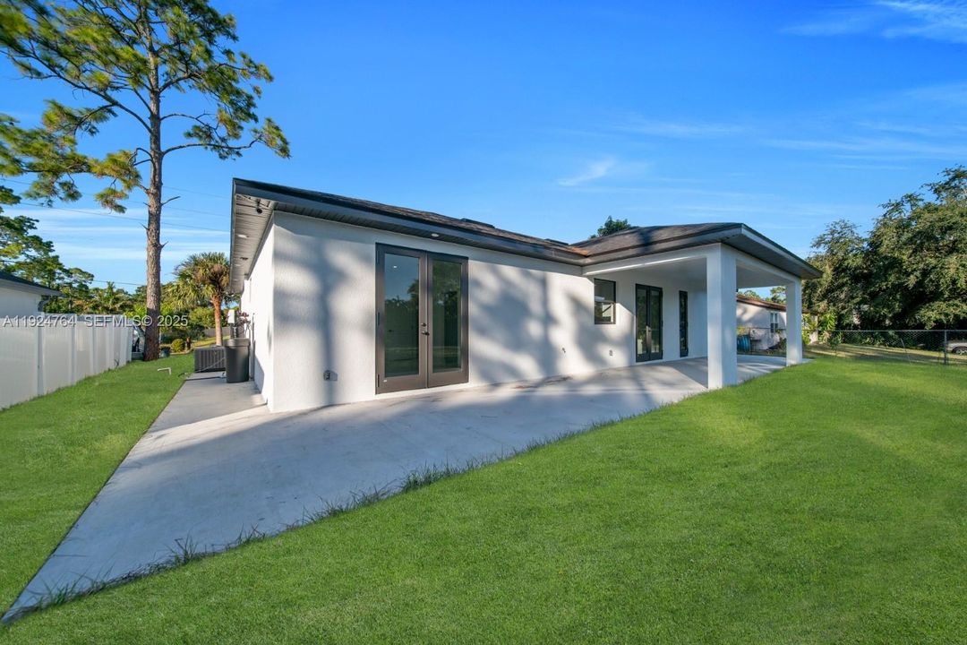 For Sale: $349,900 (3 beds, 3 baths, 0 Square Feet)