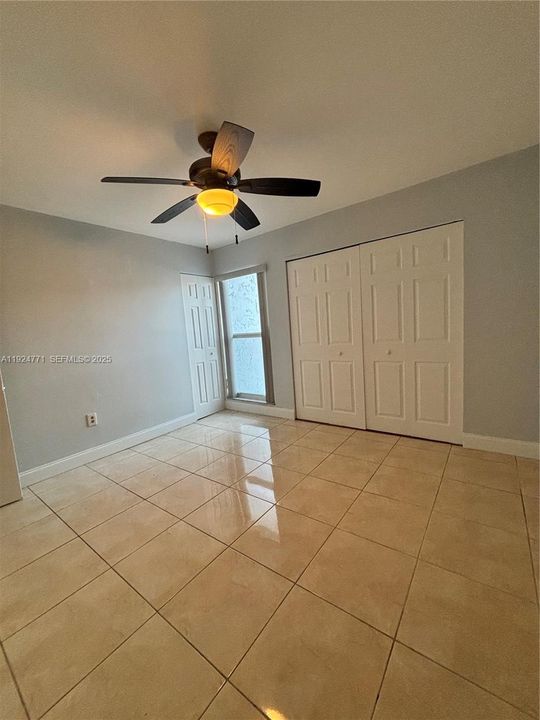 For Rent: $2,600 (2 beds, 1 baths, 1140 Square Feet)