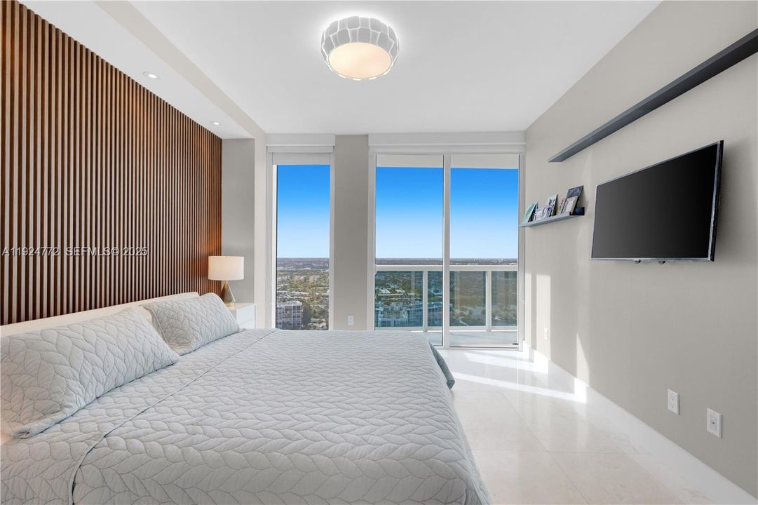 出租: $7,850 (3 贝兹, 3 浴室, 2088 平方英尺)