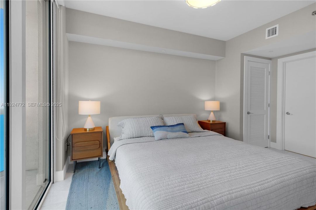 出租: $7,850 (3 贝兹, 3 浴室, 2088 平方英尺)