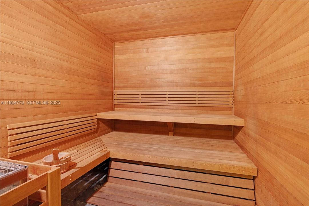 出租: $7,850 (3 贝兹, 3 浴室, 2088 平方英尺)