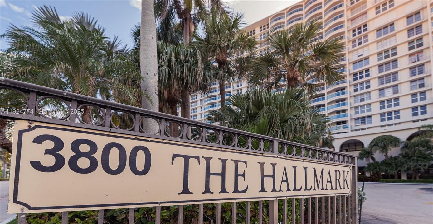 For Rent: $2,150 (1 beds, 1 baths, 900 Square Feet)