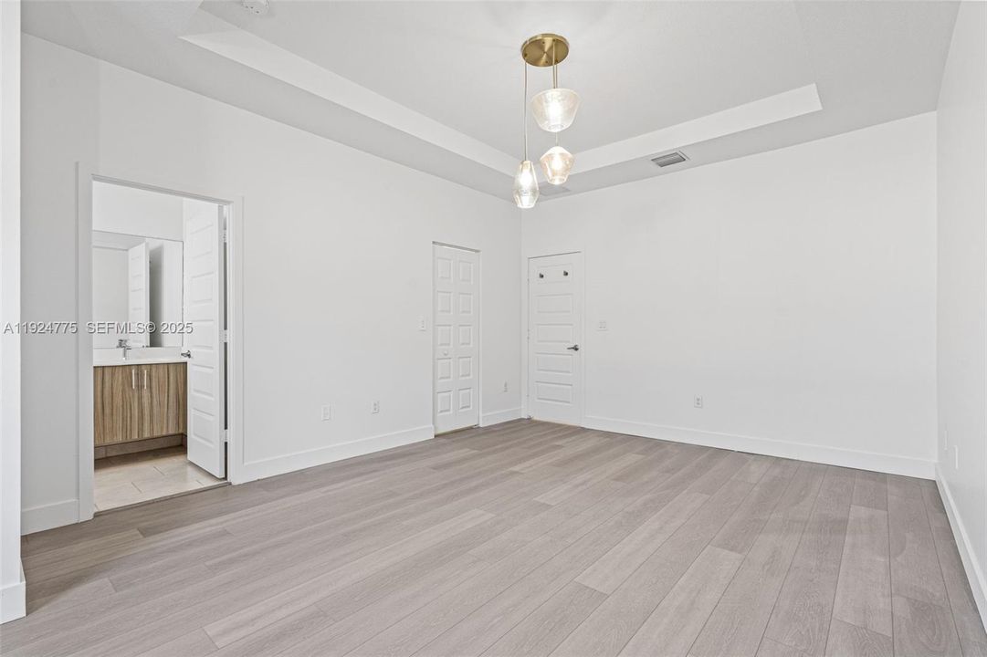 For Sale: $615,000 (3 beds, 2 baths, 1838 Square Feet)