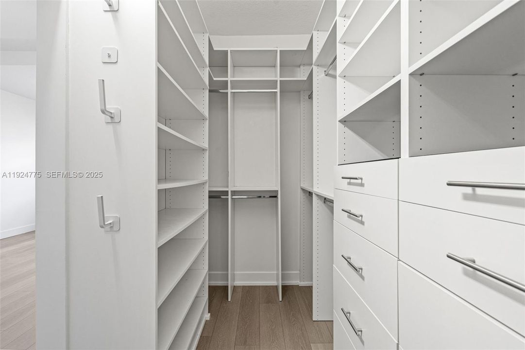 For Sale: $615,000 (3 beds, 2 baths, 1838 Square Feet)