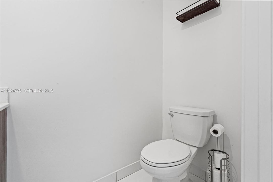 For Sale: $615,000 (3 beds, 2 baths, 1838 Square Feet)