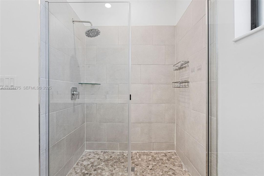 For Sale: $615,000 (3 beds, 2 baths, 1838 Square Feet)