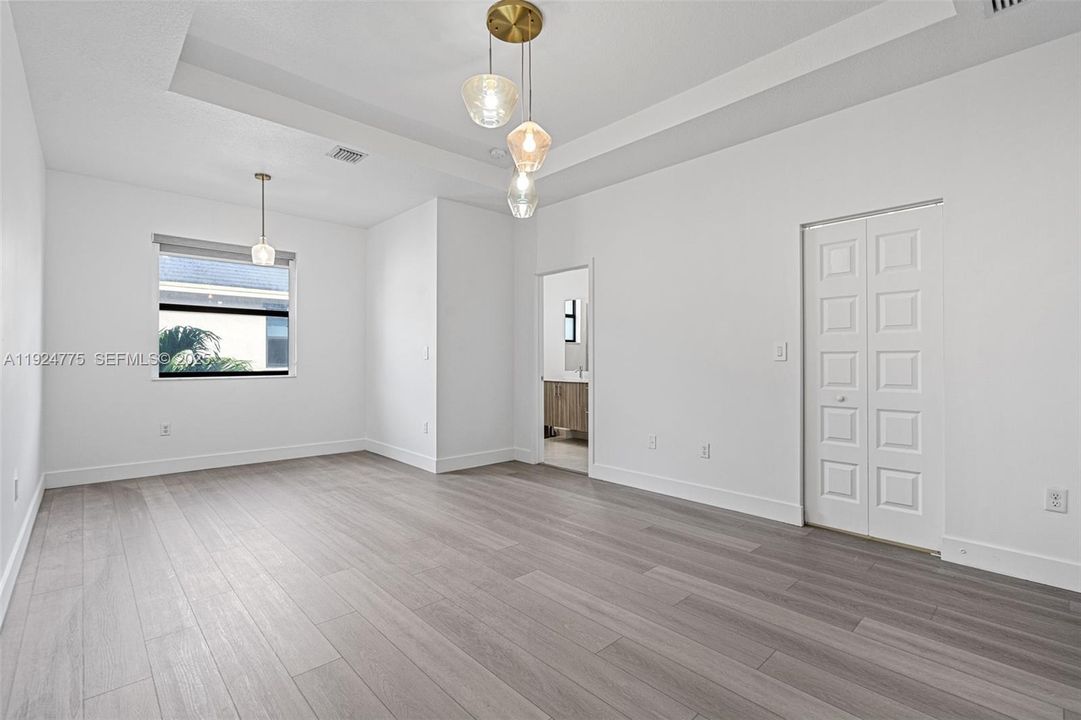 For Sale: $615,000 (3 beds, 2 baths, 1838 Square Feet)