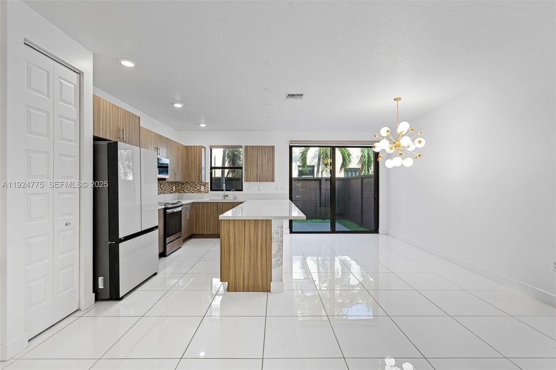 For Sale: $615,000 (3 beds, 2 baths, 1838 Square Feet)