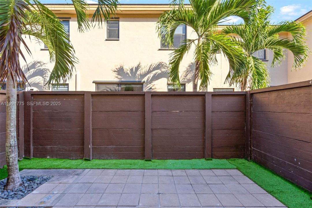 For Sale: $615,000 (3 beds, 2 baths, 1838 Square Feet)