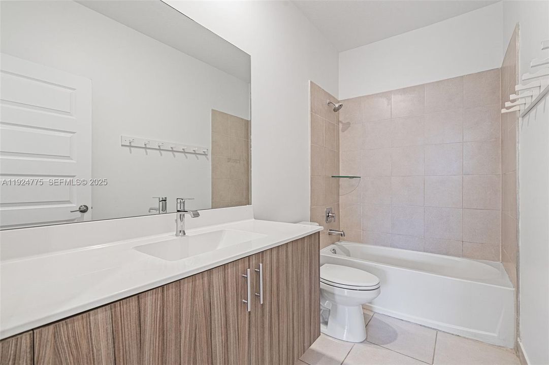 For Sale: $615,000 (3 beds, 2 baths, 1838 Square Feet)