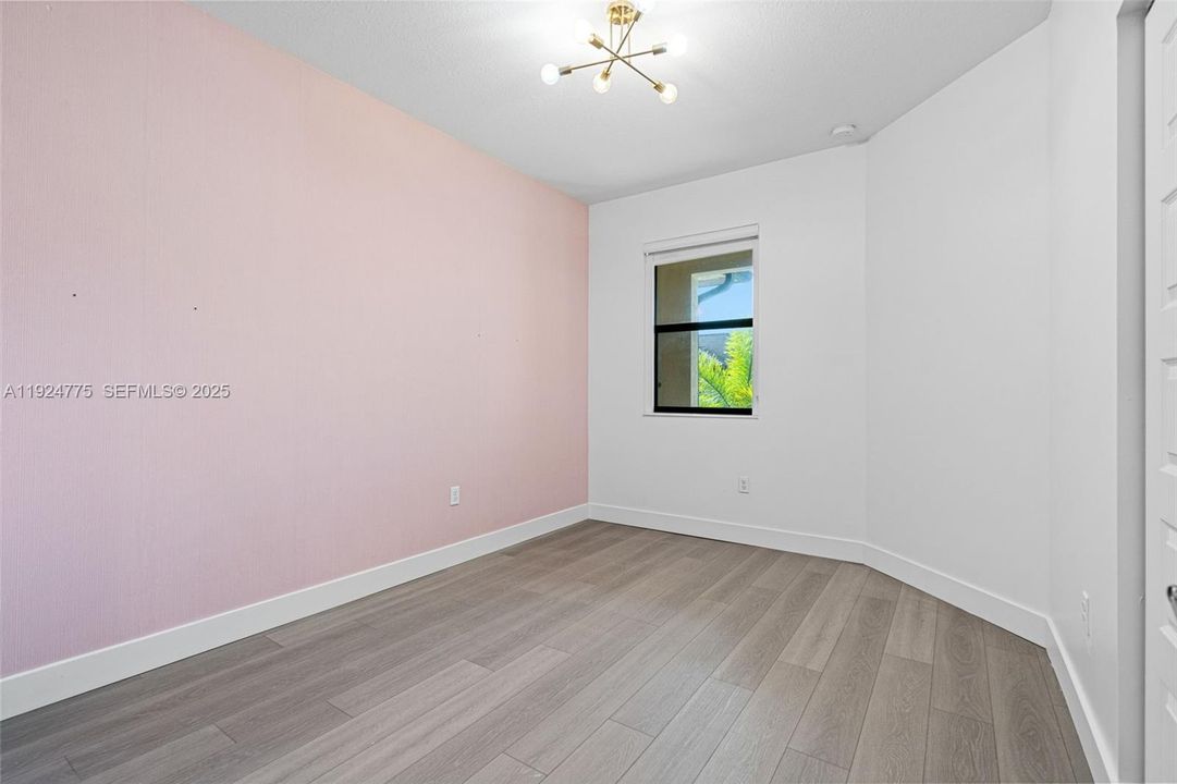 For Sale: $615,000 (3 beds, 2 baths, 1838 Square Feet)