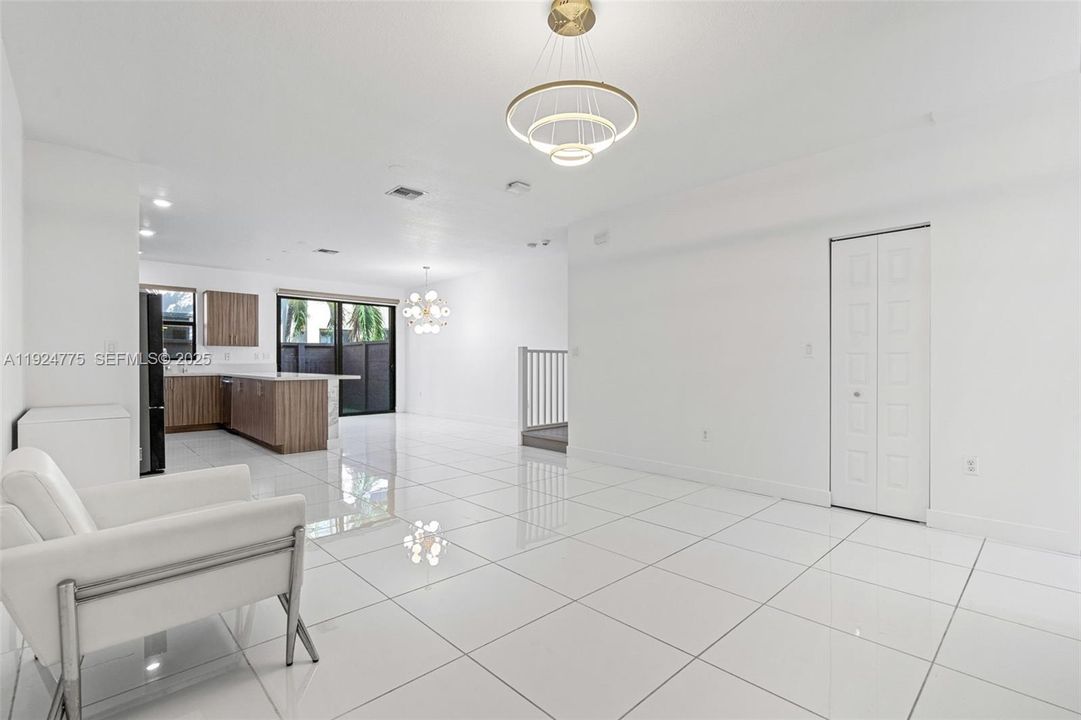 For Sale: $615,000 (3 beds, 2 baths, 1838 Square Feet)