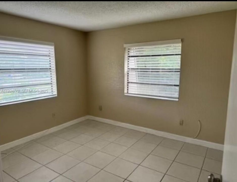 For Rent: $1,600 (1 beds, 1 baths, 533 Square Feet)