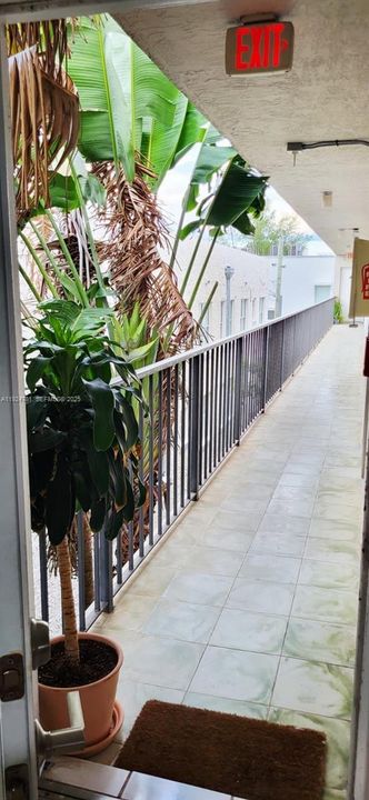 На продажу: $500,000 (2 спален, 2 ванн, 956 Квадратных фут)