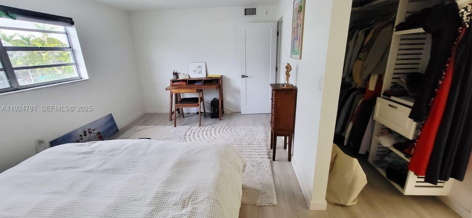 На продажу: $500,000 (2 спален, 2 ванн, 956 Квадратных фут)