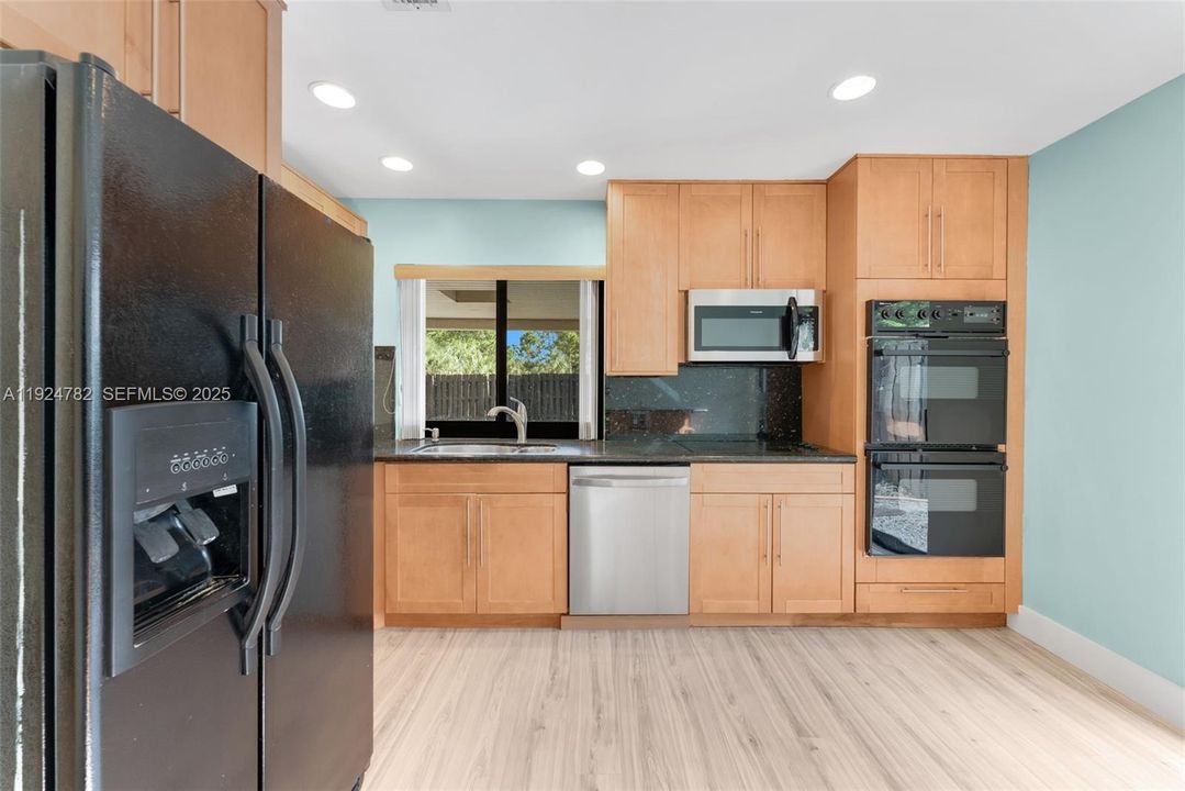 待售: $575,000 (3 贝兹, 2 浴室, 1505 平方英尺)