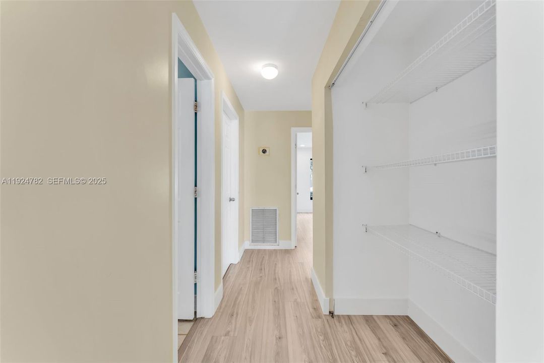 待售: $575,000 (3 贝兹, 2 浴室, 1505 平方英尺)