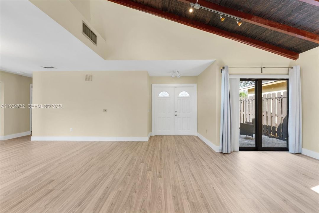 待售: $575,000 (3 贝兹, 2 浴室, 1505 平方英尺)