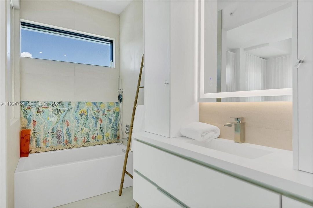 待售: $8,900,000 (3 贝兹, 3 浴室, 3153 平方英尺)