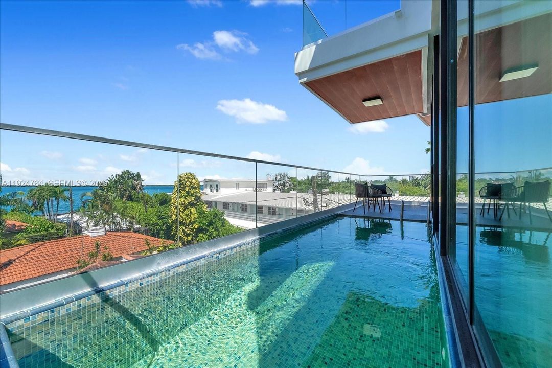 待售: $8,900,000 (3 贝兹, 3 浴室, 3153 平方英尺)