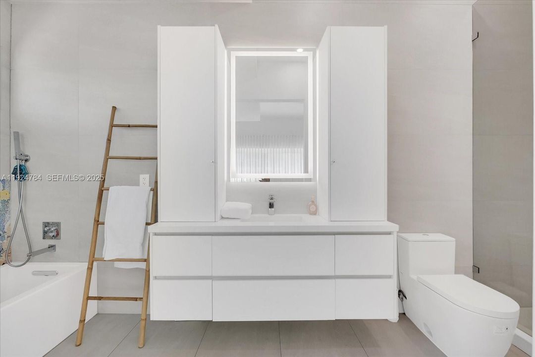 待售: $8,900,000 (3 贝兹, 3 浴室, 3153 平方英尺)