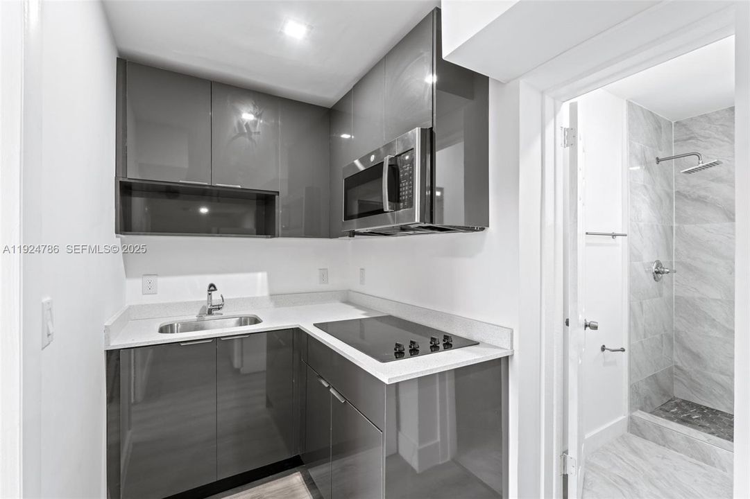 For Rent: $2,200 (2 beds, 1 baths, 0 Square Feet)