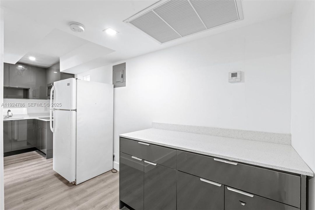 For Rent: $2,200 (2 beds, 1 baths, 0 Square Feet)