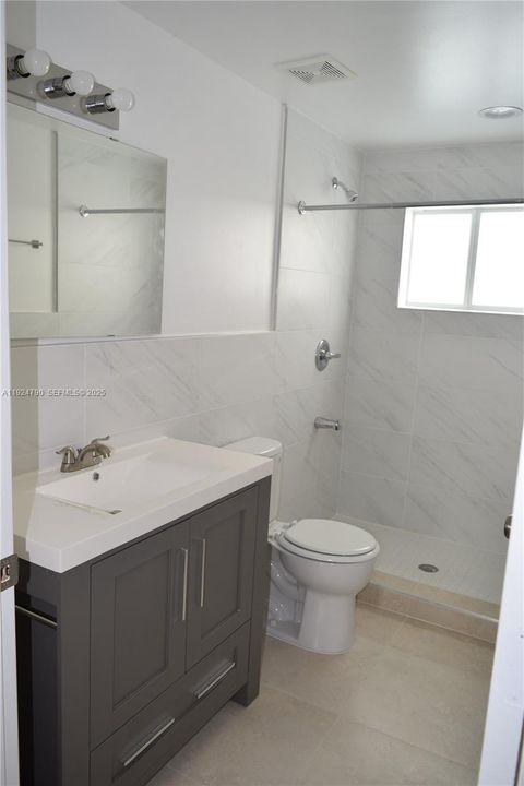 For Rent: $2,900 (3 beds, 2 baths, 2396 Square Feet)