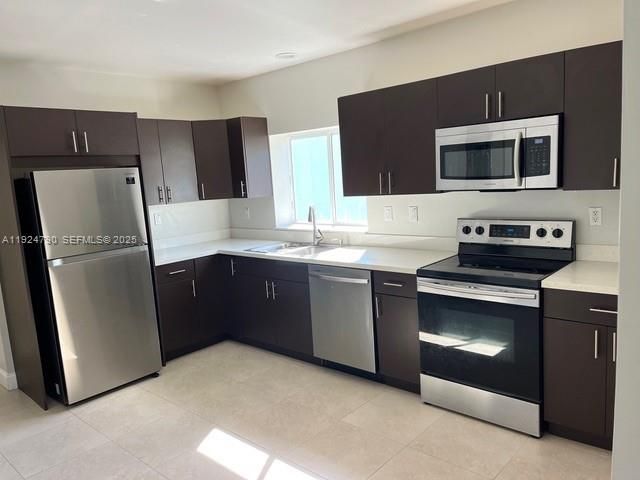 For Rent: $2,900 (3 beds, 2 baths, 2396 Square Feet)