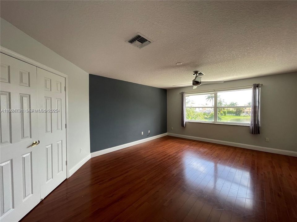 В аренду: $5,800 (5 спален, 2 ванн, 2890 Квадратных фут)