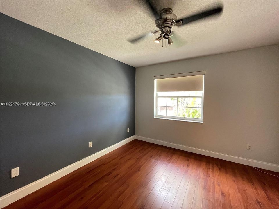 В аренду: $5,800 (5 спален, 2 ванн, 2890 Квадратных фут)