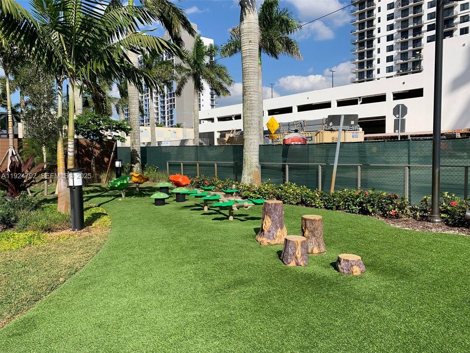 For Rent: $3,600 (2 beds, 2 baths, 1166 Square Feet)