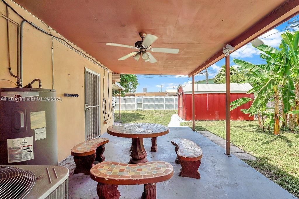 For Sale: $699,000 (7 beds, 3 baths, 2555 Square Feet)