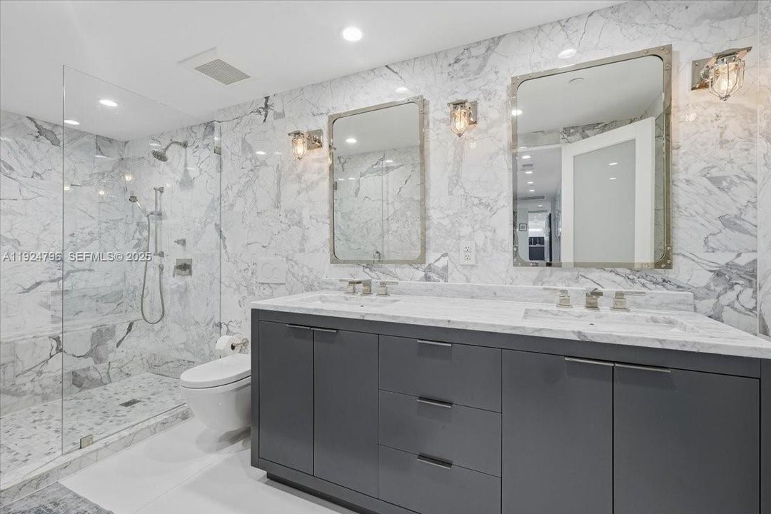 待售: $3,449,000 (4 贝兹, 4 浴室, 2565 平方英尺)