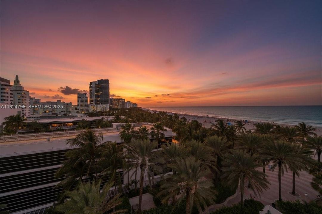 待售: $3,449,000 (4 贝兹, 4 浴室, 2565 平方英尺)