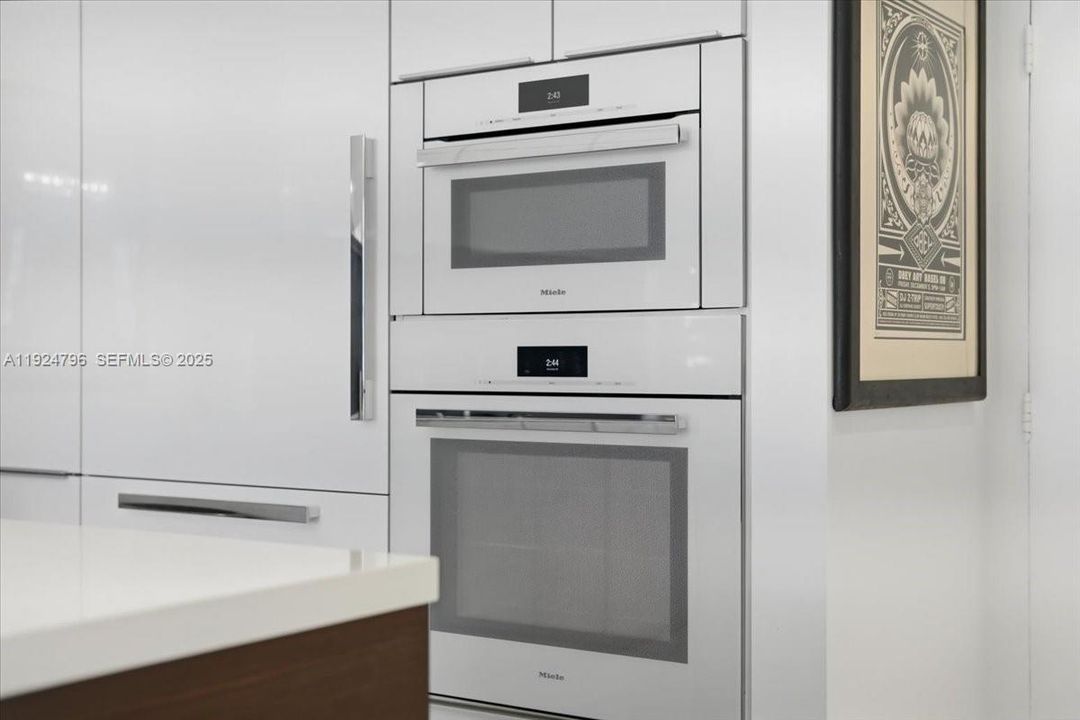 待售: $3,449,000 (4 贝兹, 4 浴室, 2565 平方英尺)