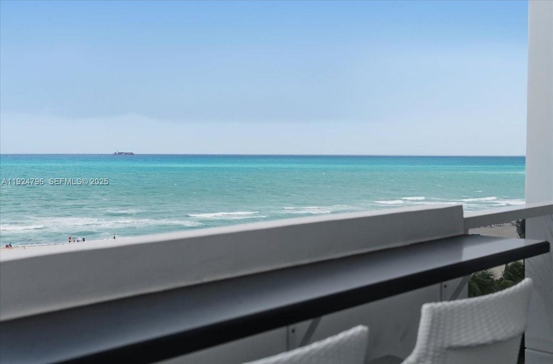 待售: $3,449,000 (4 贝兹, 4 浴室, 2565 平方英尺)